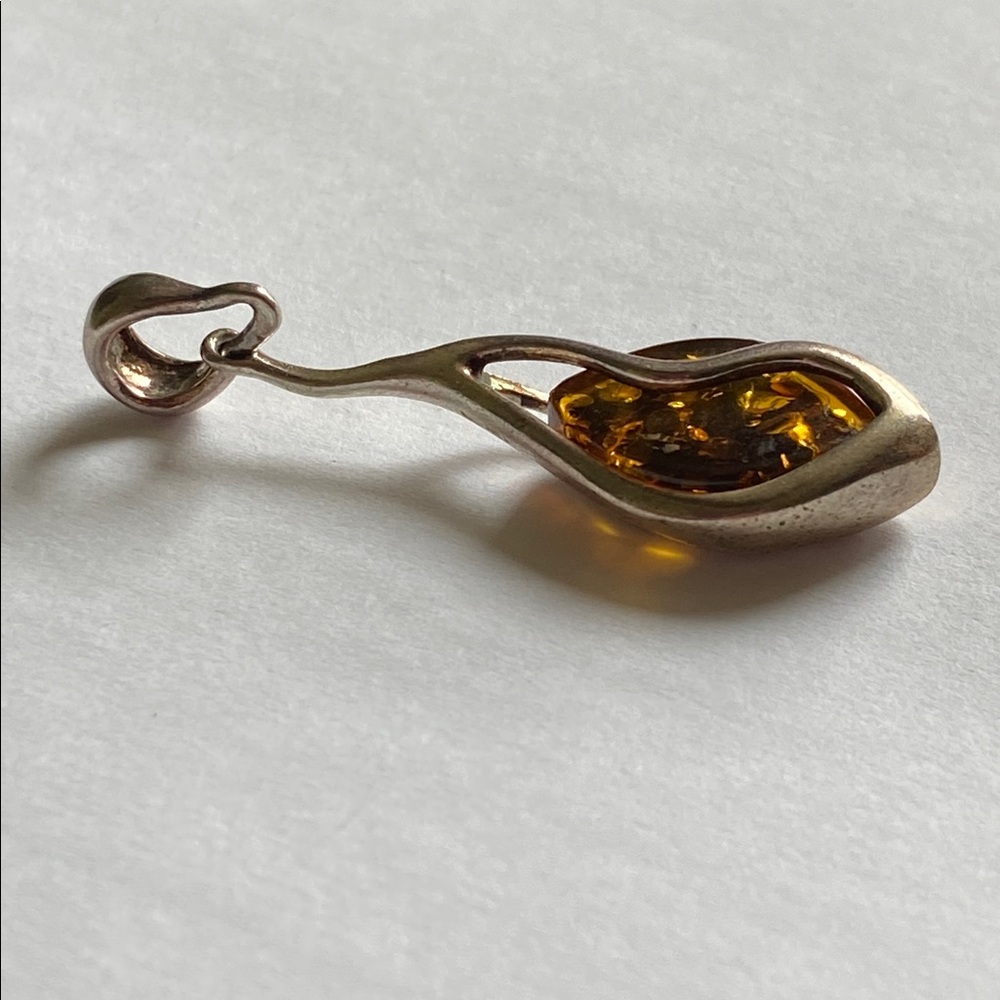 Elegant Sterling 925 Amber Pendant - Picture 6 of 6